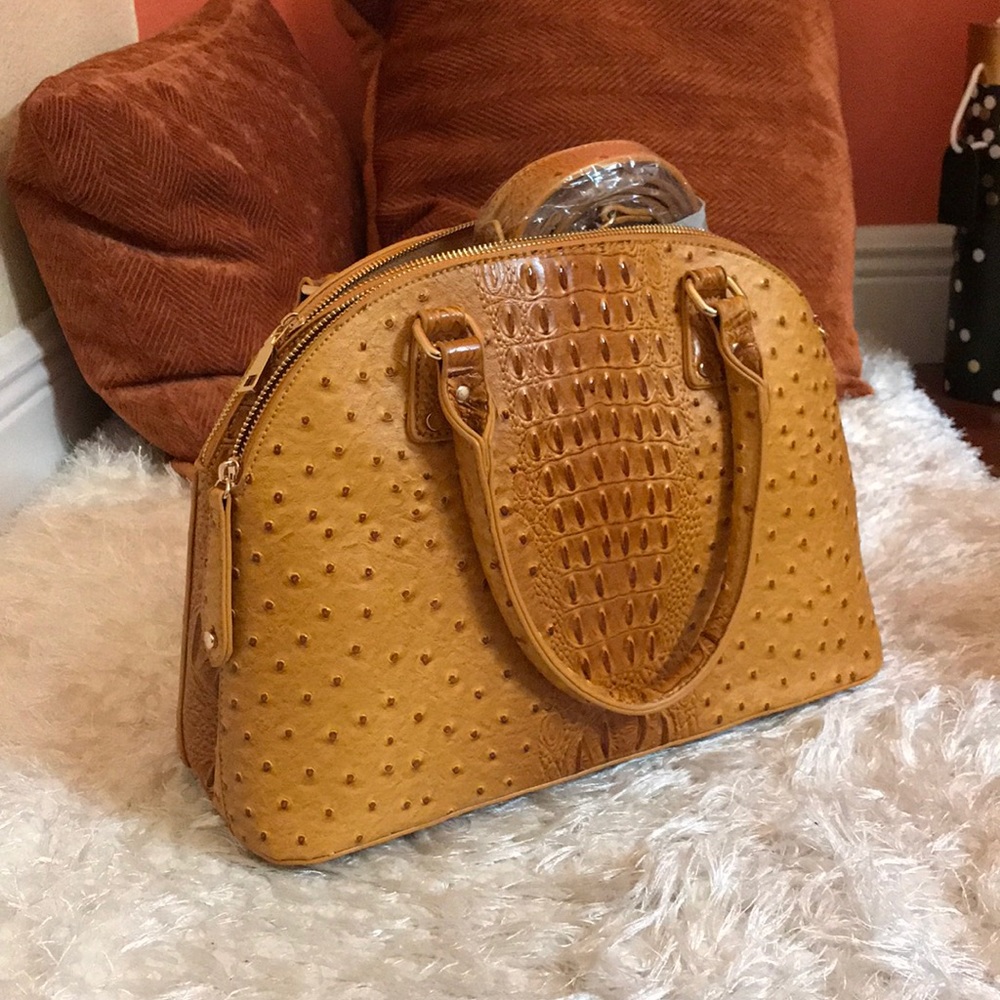 Light brown purse w/ gold detailing